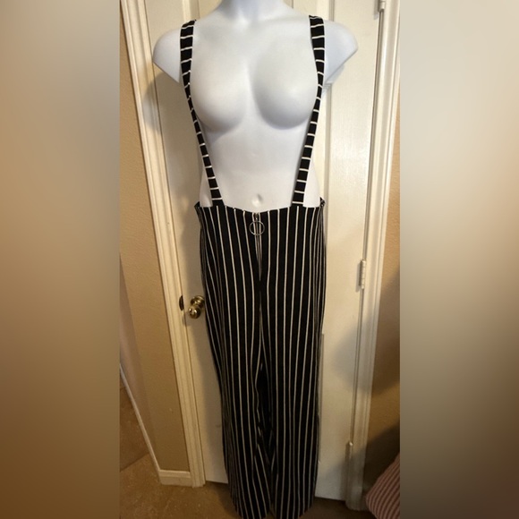 Ashley Stewart Curvy Girl Pinstripe Wideleg Zip Front Jumpsuit Size 2X Sexy‎ - Picture 1 of 3